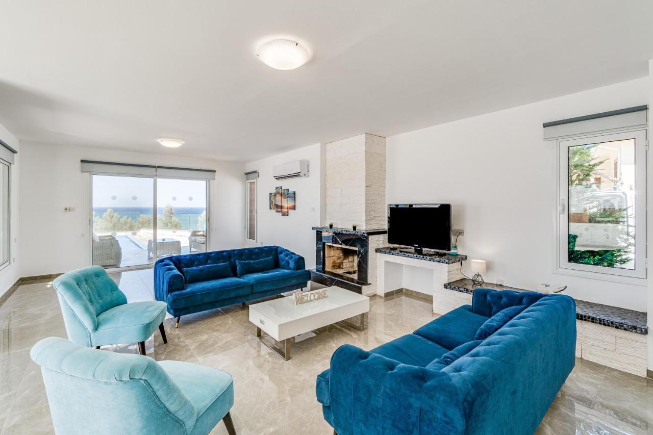 Beach Front Aqua Marina By Ezoria Villas Paralímni Eksteriør bilde
