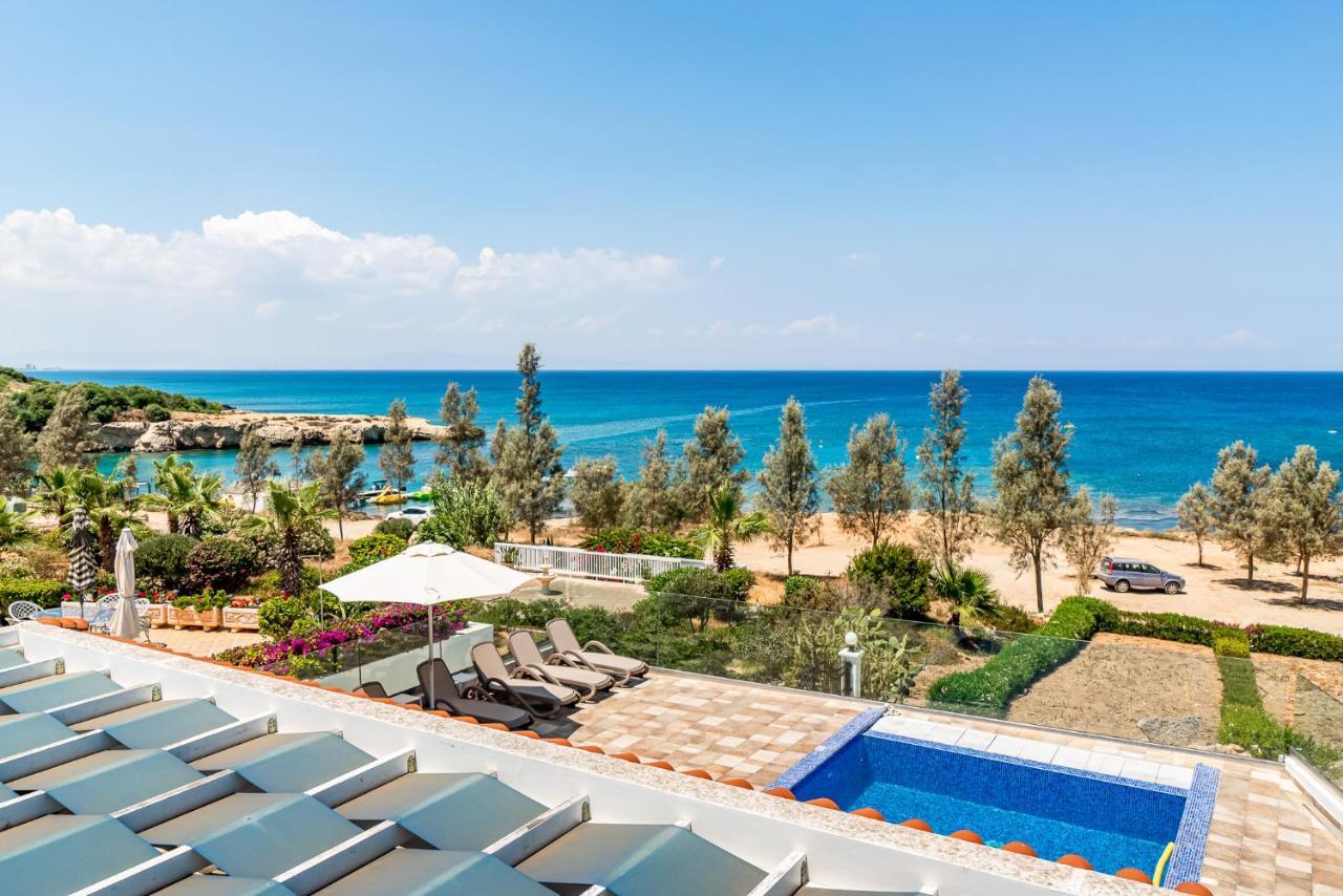 Beach Front Aqua Marina By Ezoria Villas Paralímni Eksteriør bilde